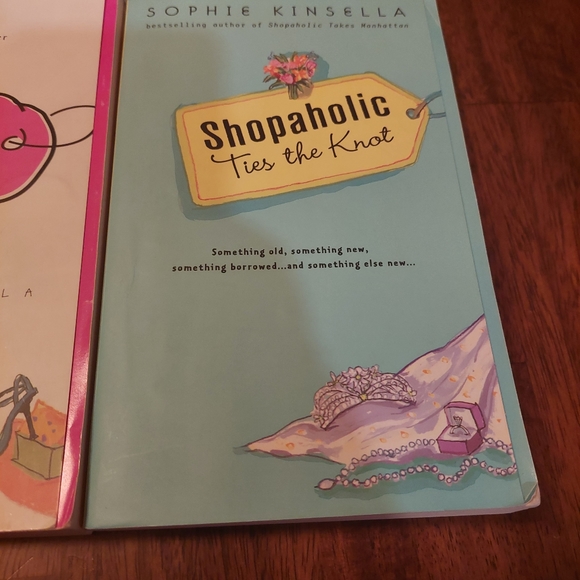 Confessions Of A Shopaholic Lot of 5 Twenties Girl Sophie Kinsella HC & PB Books - Picture 4 of 13
